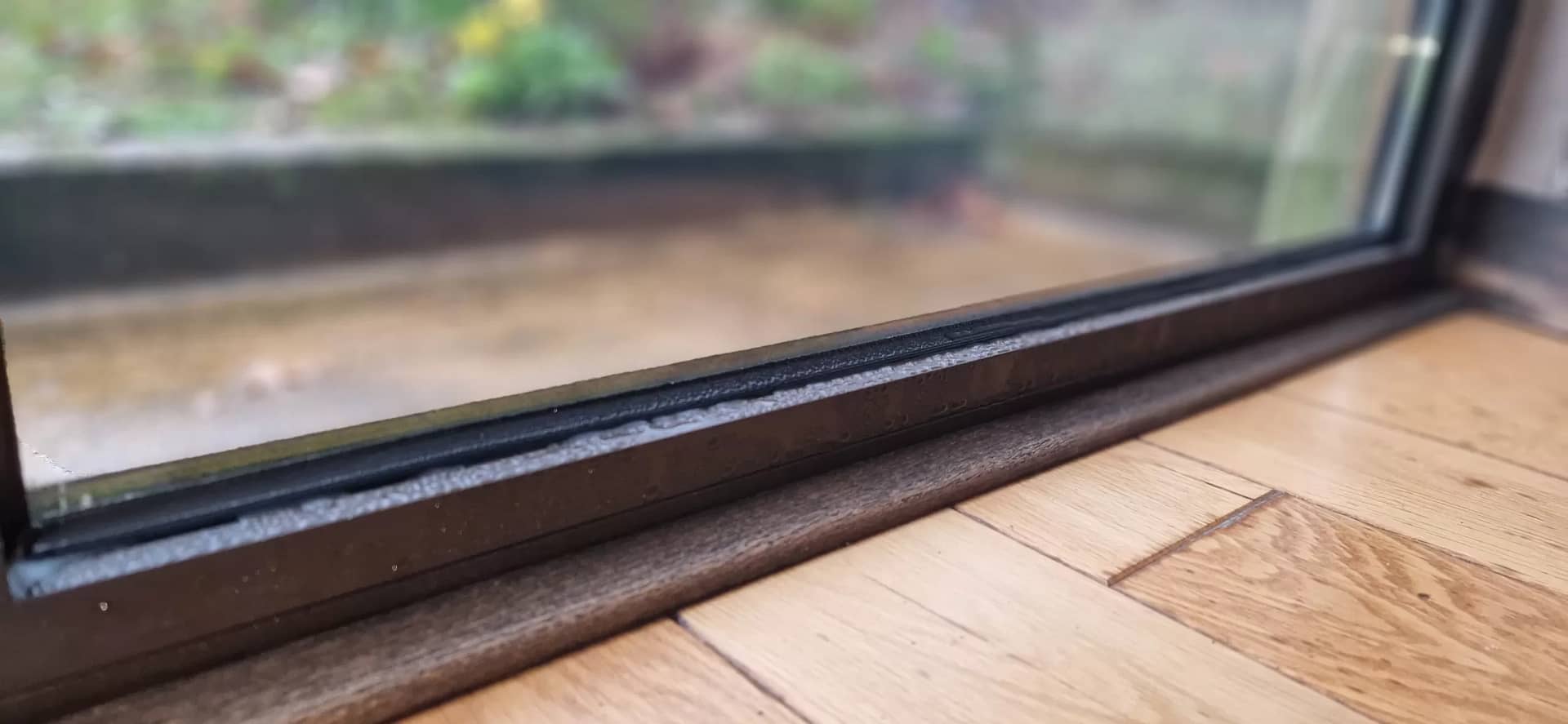 La condensation sur vos fenêtres du à une mauvaise isolation ou temperature de l'air